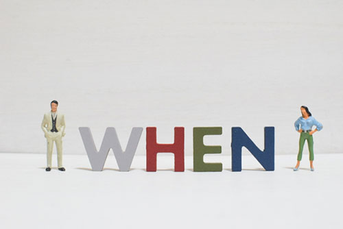 ペロブスカイト太陽電池はいつから実用化される？政府のロードマップを解説